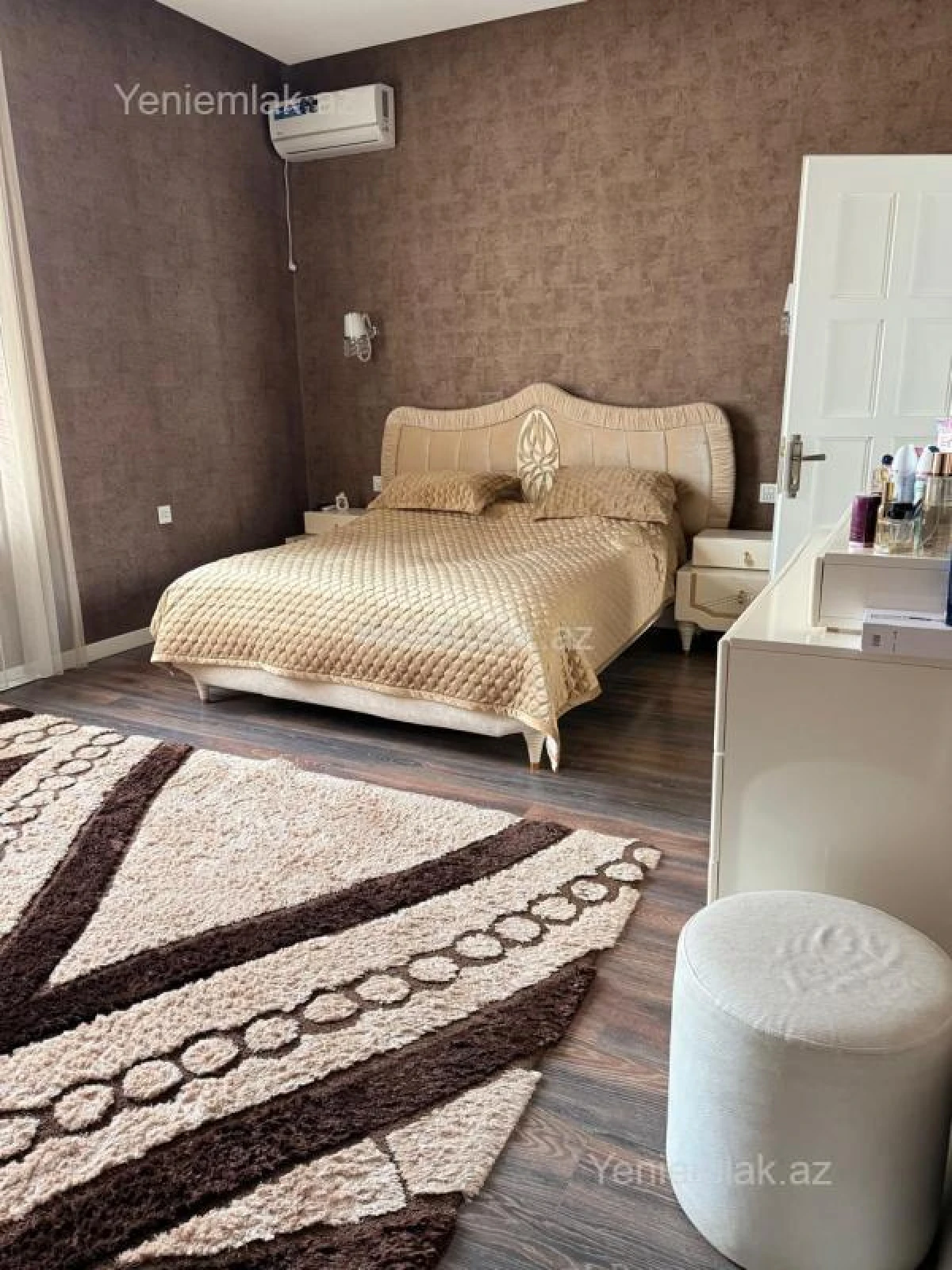 Satılır 4 otaqlı həyət evi 150 m²