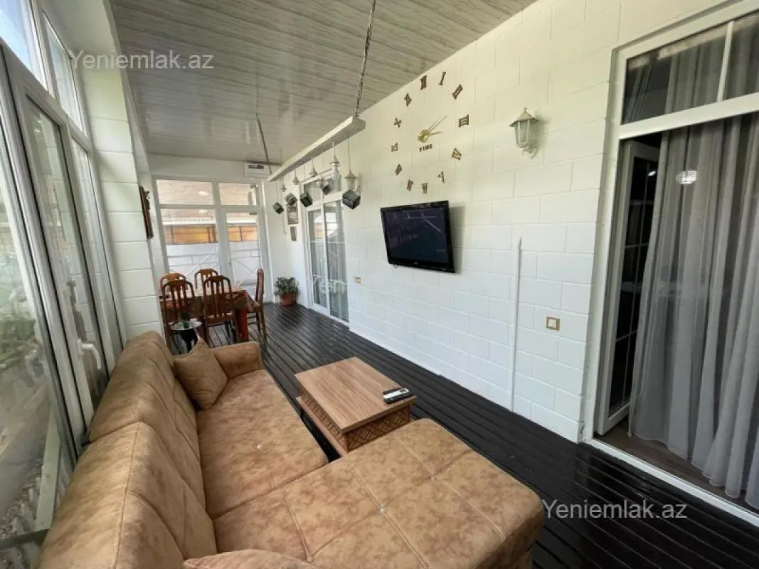 Satılır 4 otaqlı həyət evi 150 m²