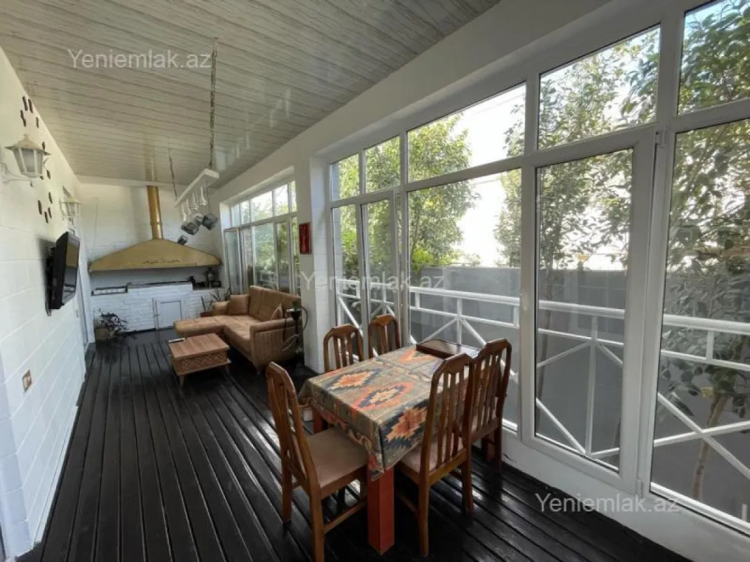 Satılır 4 otaqlı həyət evi 150 m²