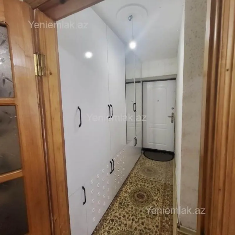 Satılır 2 otaqlı köhnə tikili 50 m²