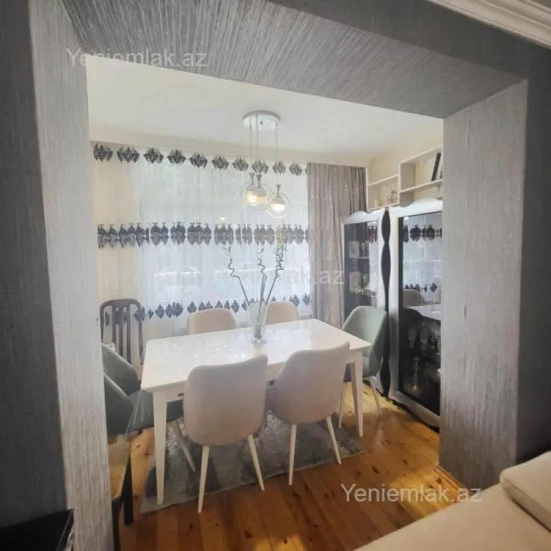 Satılır 2 otaqlı köhnə tikili 50 m²