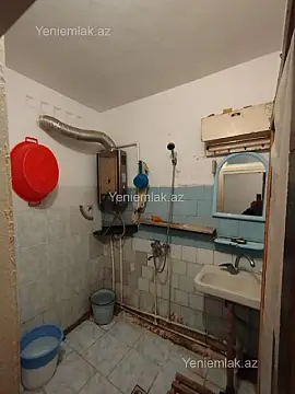 Satılır 4 otaqlı köhnə tikili 90 m²