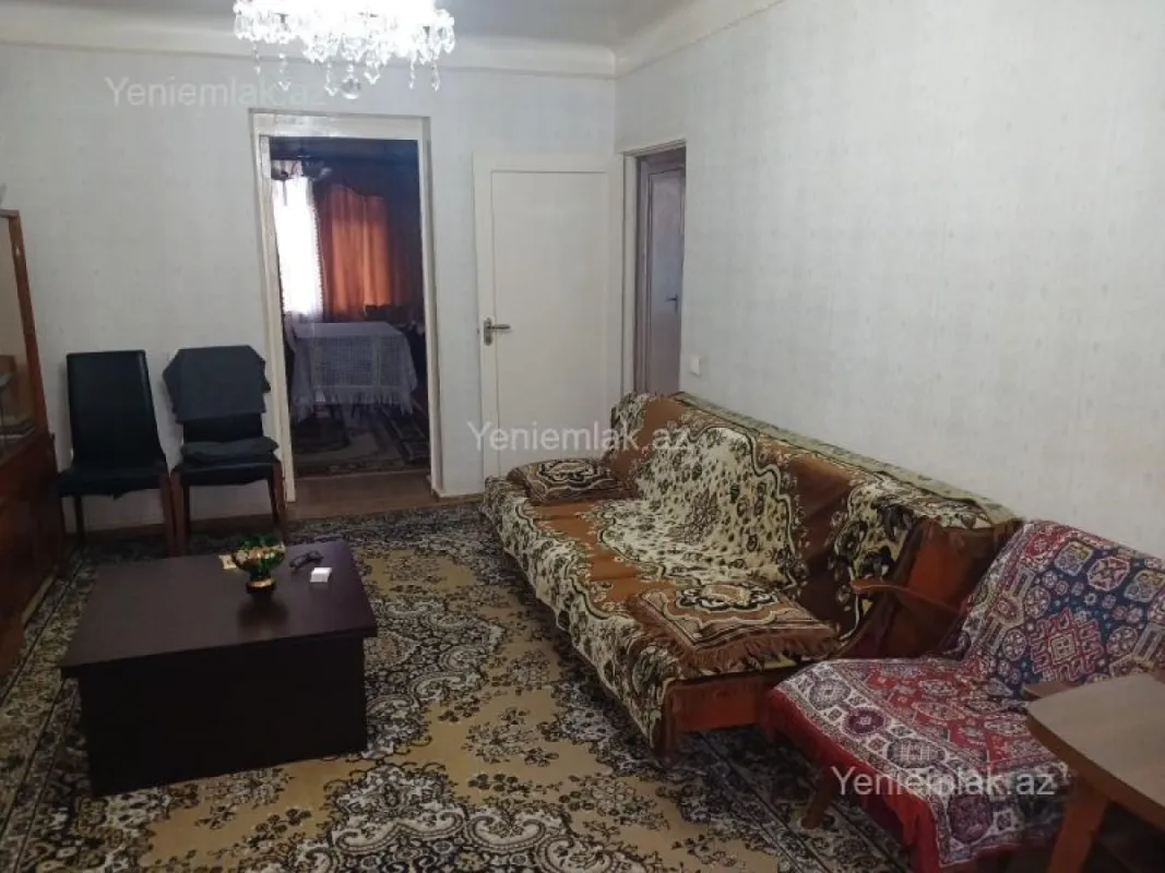 Satılır 3 otaqlı köhnə tikili 70 m²