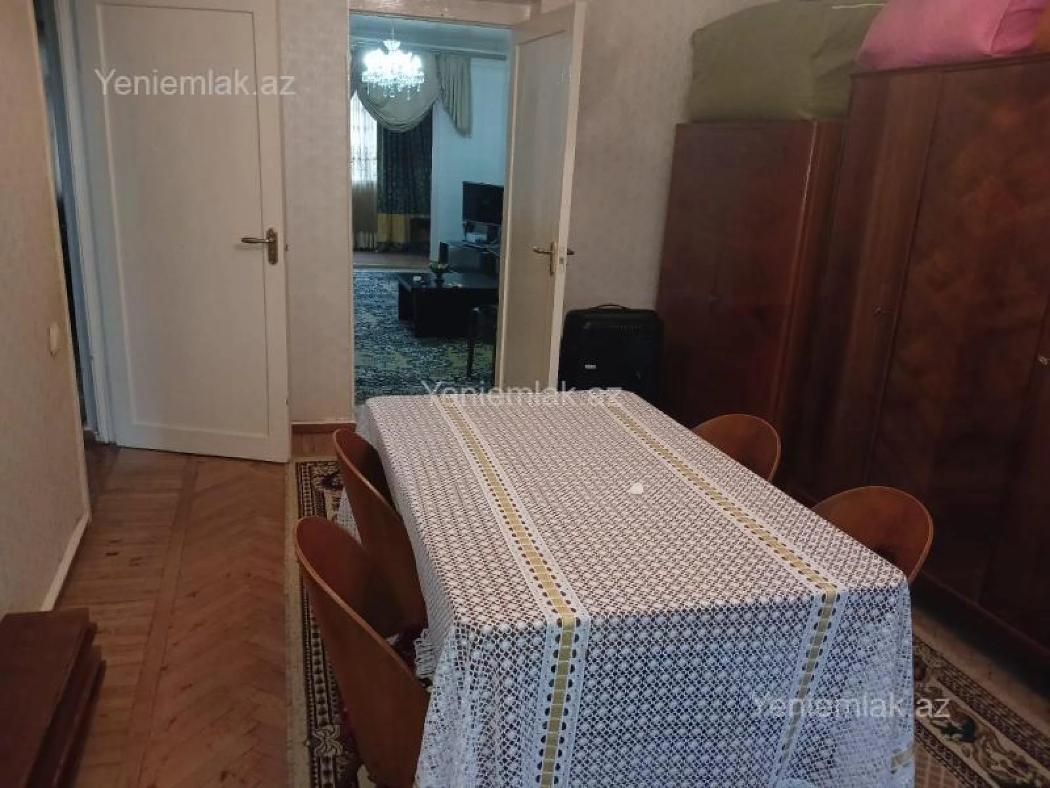 Satılır 3 otaqlı köhnə tikili 70 m²