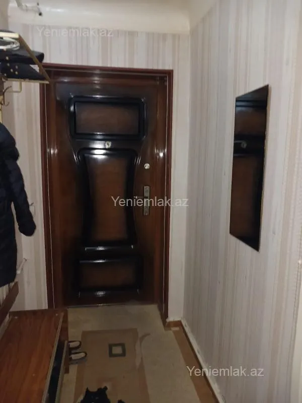 Satılır 3 otaqlı köhnə tikili 70 m²