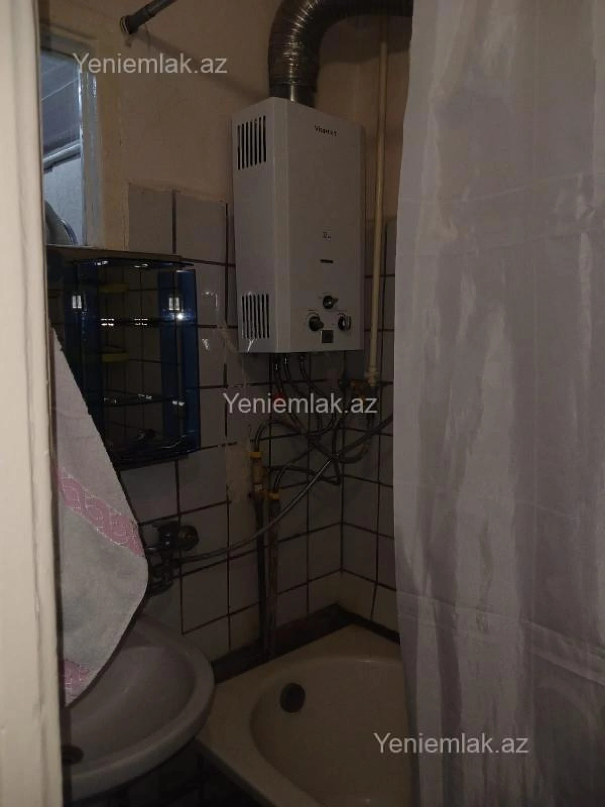 Satılır 3 otaqlı köhnə tikili 70 m²