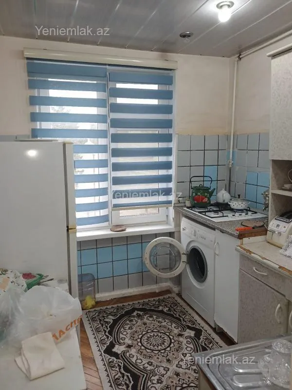 Satılır 3 otaqlı köhnə tikili 70 m²