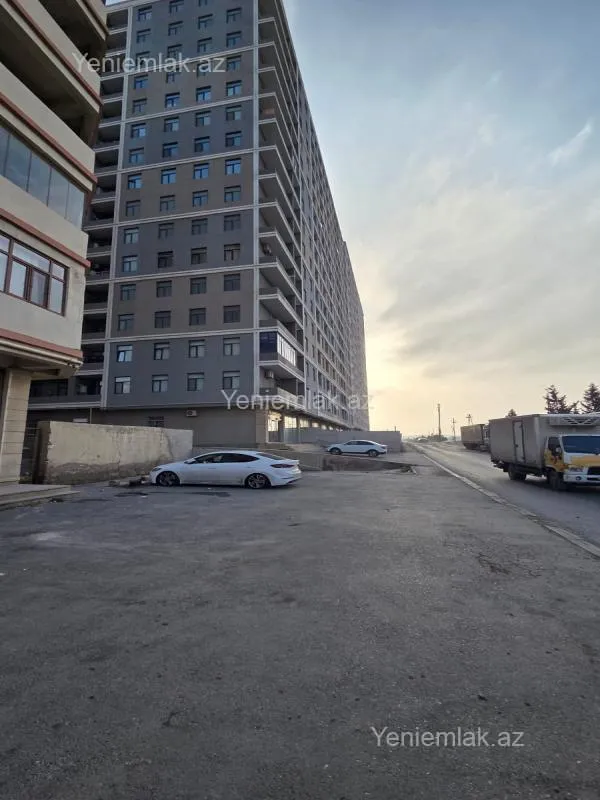 Satılır 2 otaqlı yeni tikili 71 m²