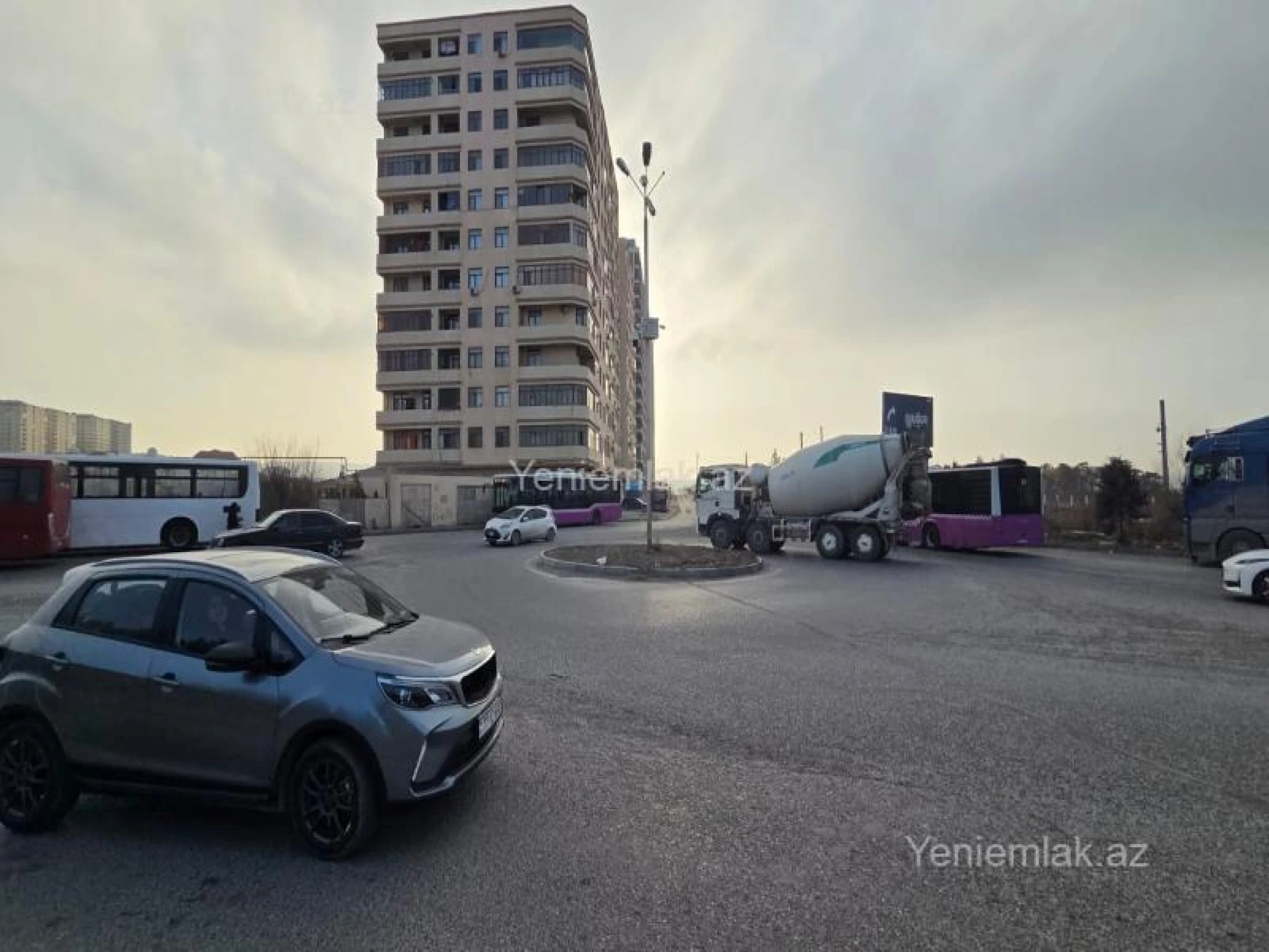 Satılır 2 otaqlı yeni tikili 71 m²