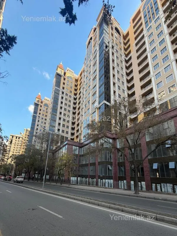 Satılır 1 otaqlı yeni tikili 42 m²