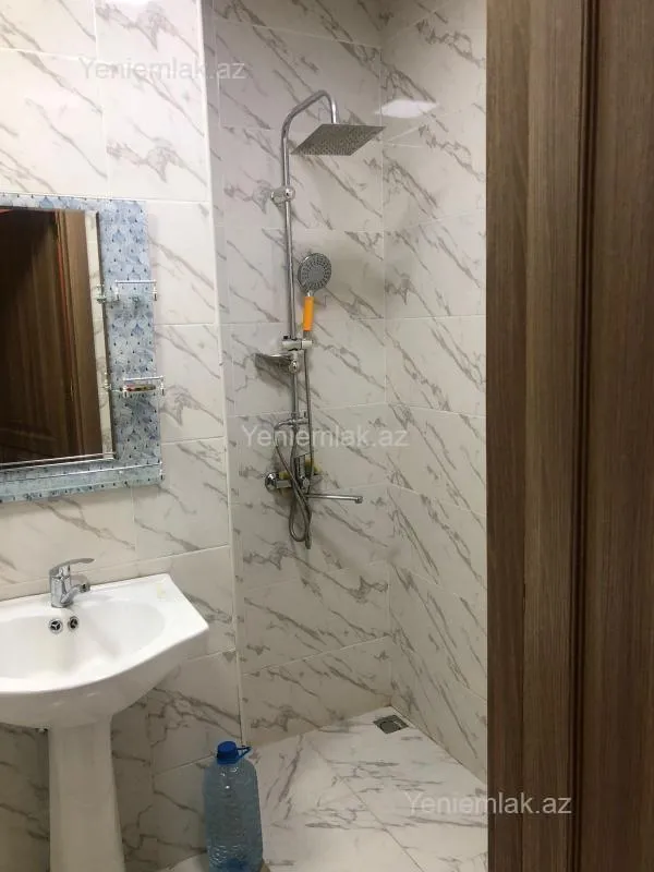 Satılır 1 otaqlı yeni tikili 42 m²
