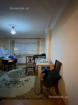 Satılır 2 otaqlı köhnə tikili 60 m²