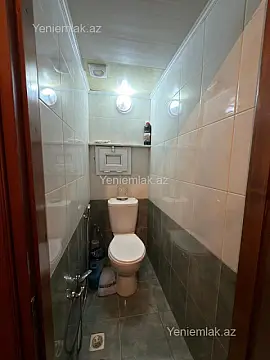 Satılır 2 otaqlı köhnə tikili 60 m²