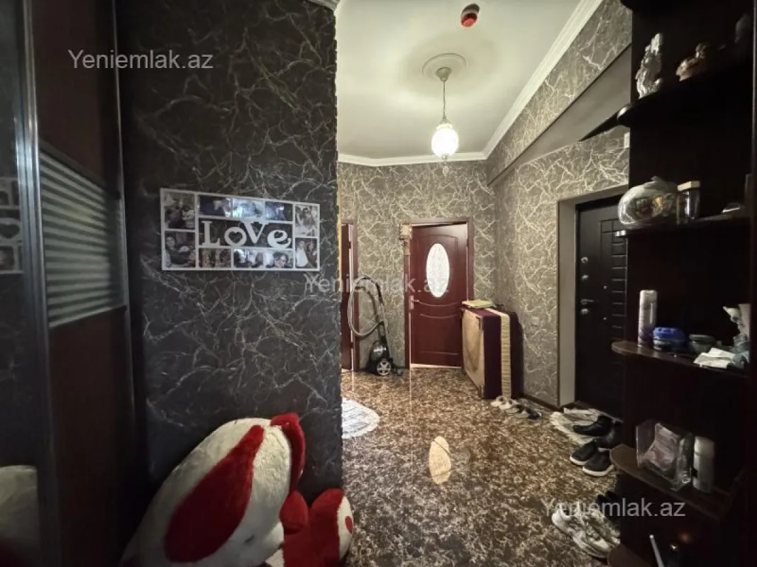 Kirayə verilir 2 otaqlı yeni tikili 79 m²