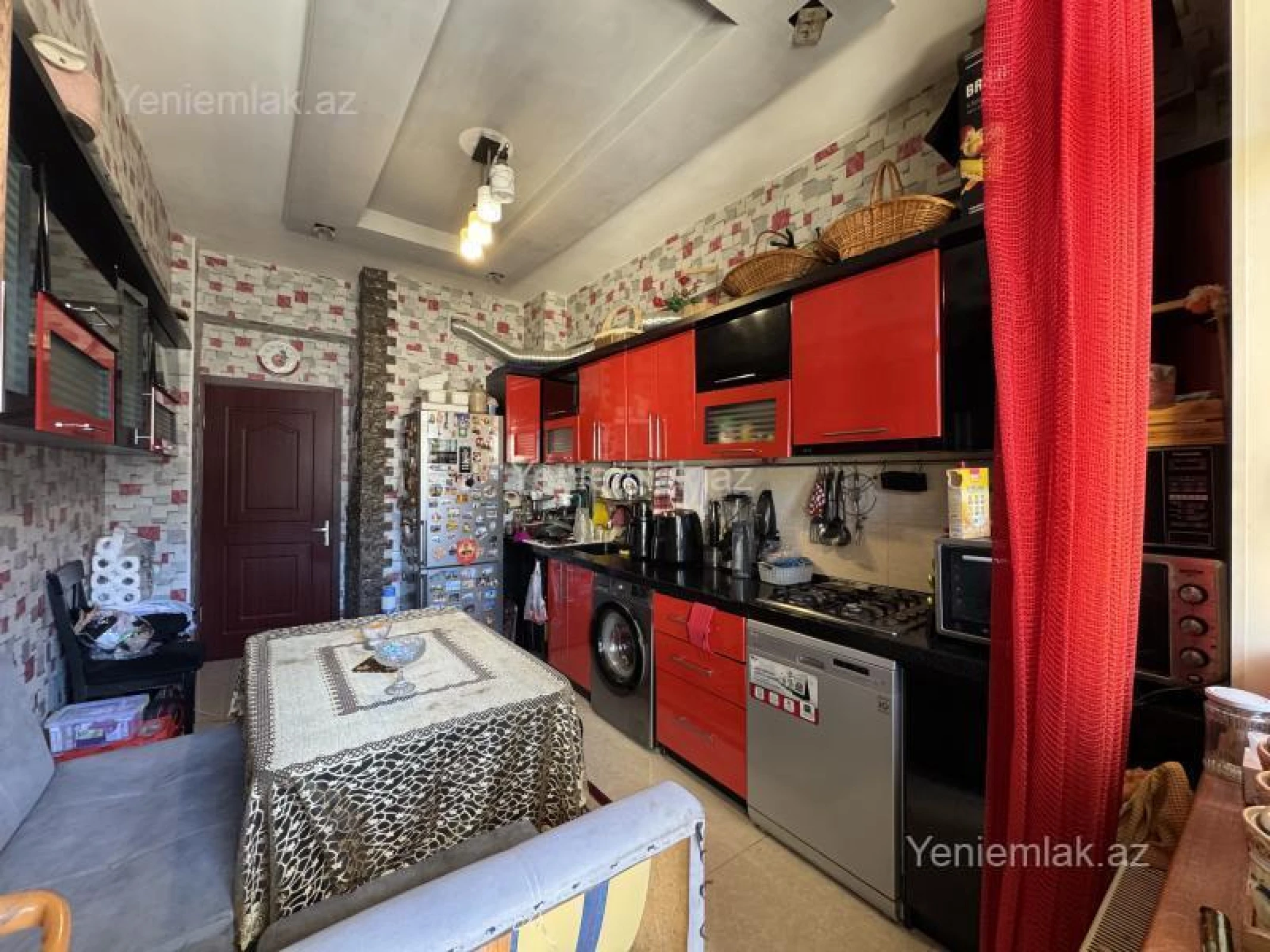 Kirayə verilir 2 otaqlı yeni tikili 79 m²