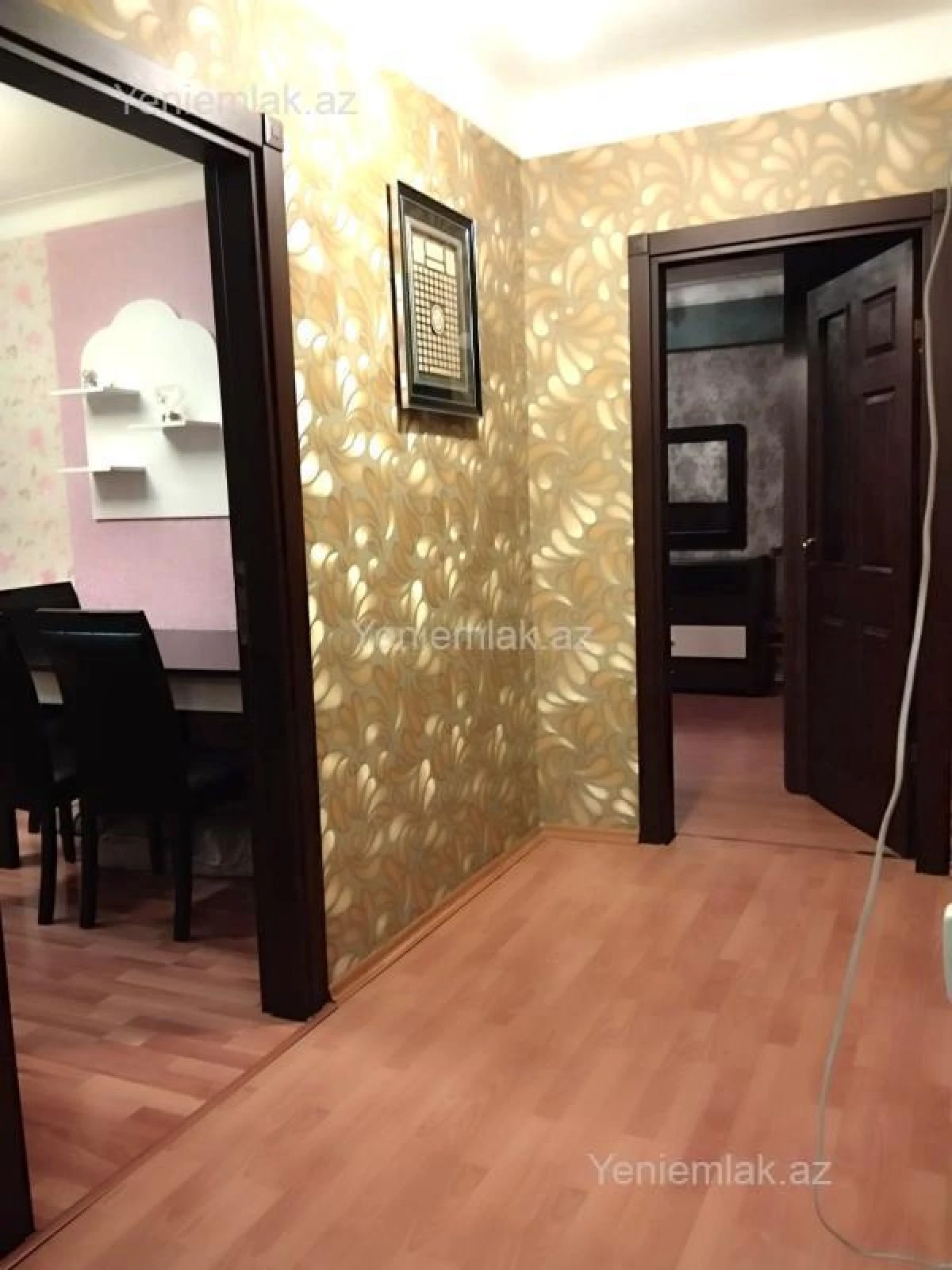 Satılır 3 otaqlı köhnə tikili 85 m²