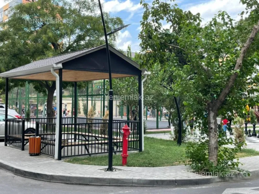 Satılır 3 otaqlı köhnə tikili 85 m²