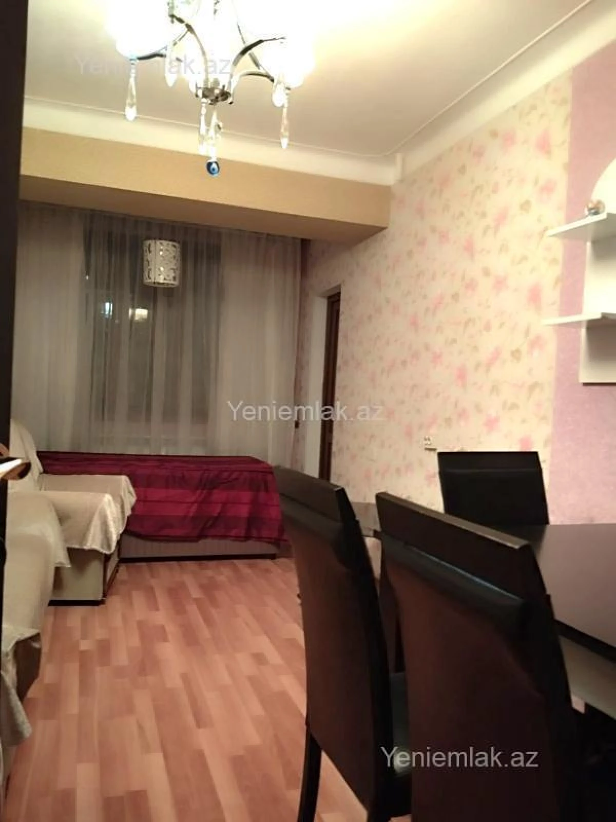 Satılır 3 otaqlı köhnə tikili 85 m²