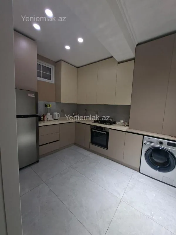 Satılır 3 otaqlı yeni tikili 92 m²