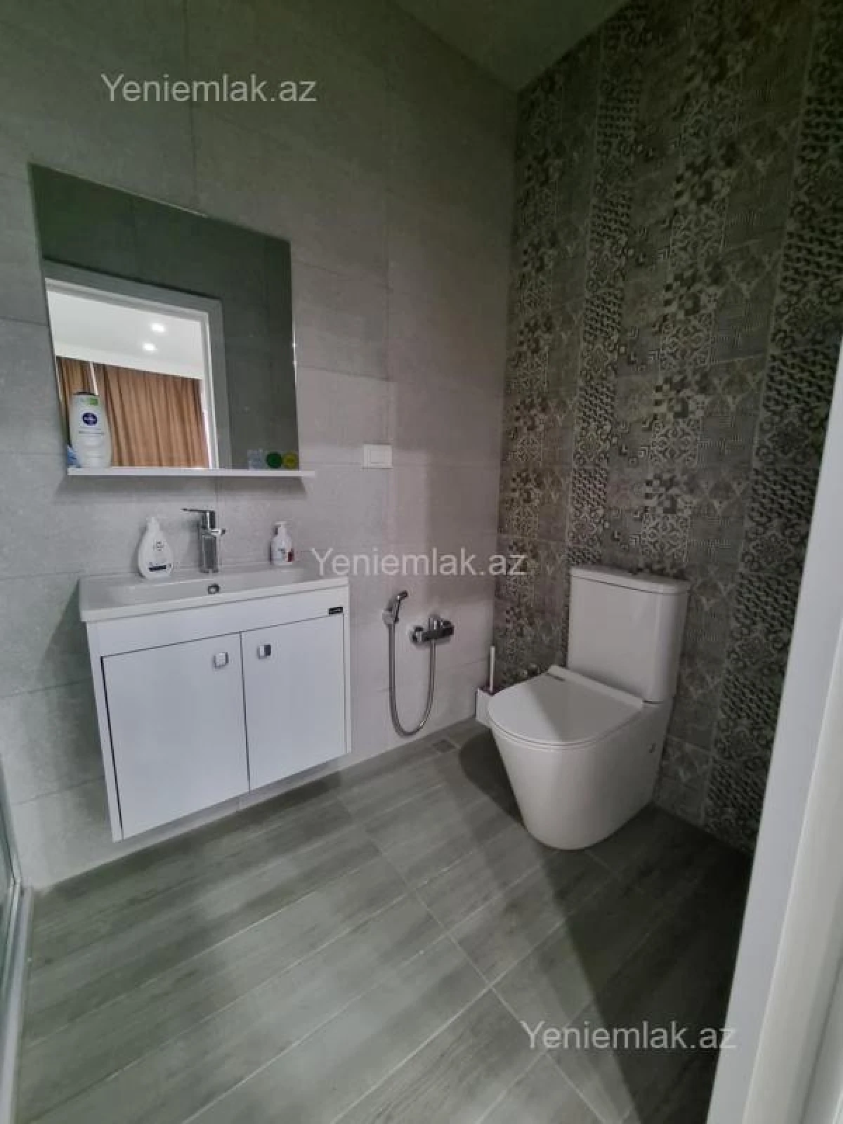 Satılır 2 otaqlı yeni tikili 93 m²