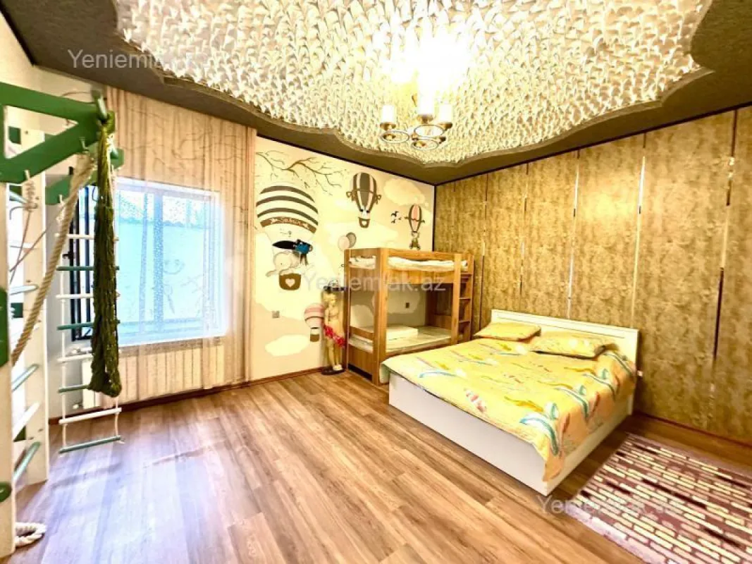 Satılır 4 otaqlı həyət evi 220 m²