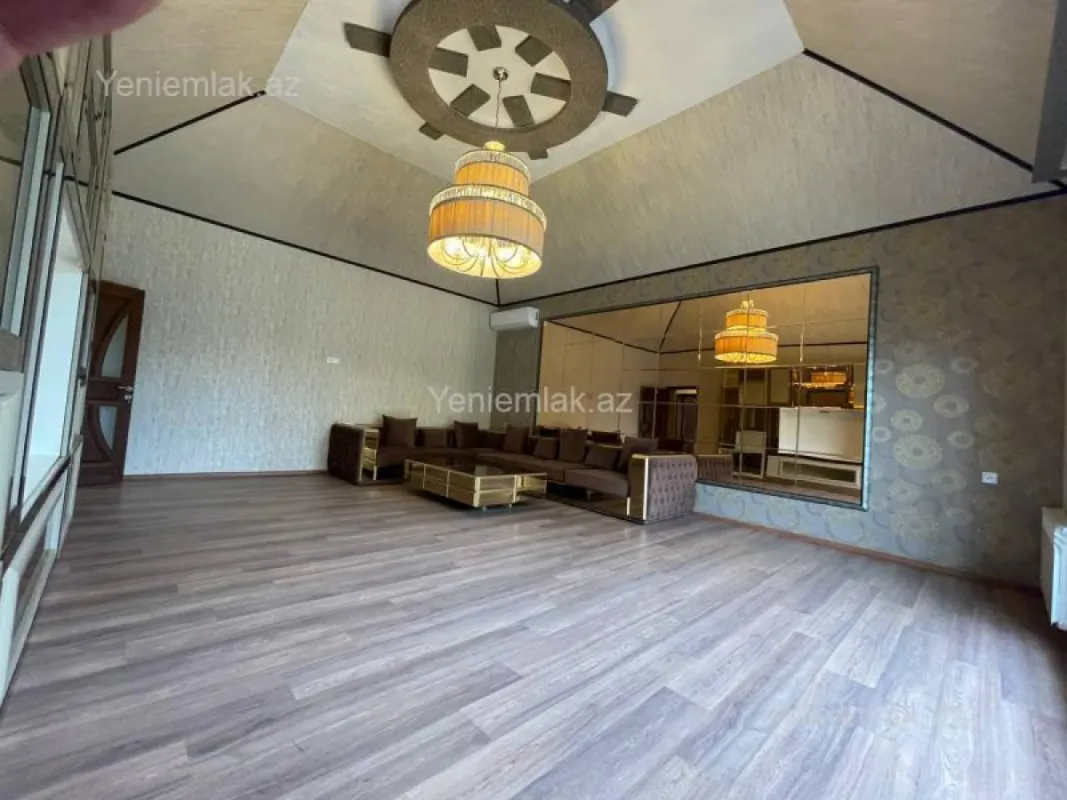 Satılır 4 otaqlı həyət evi 220 m²