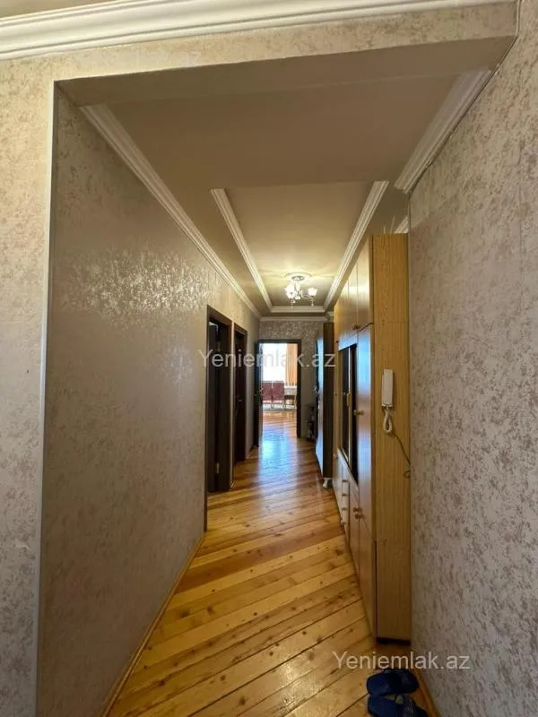 Satılır 3 otaqlı yeni tikili 100 m²