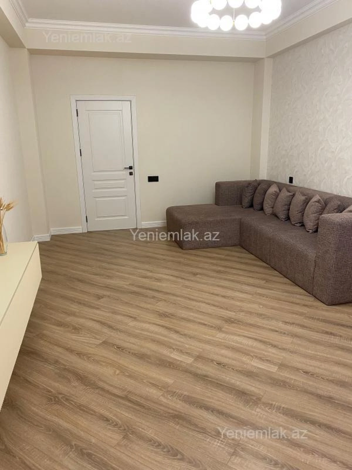 Satılır 3 otaqlı yeni tikili 105 m²