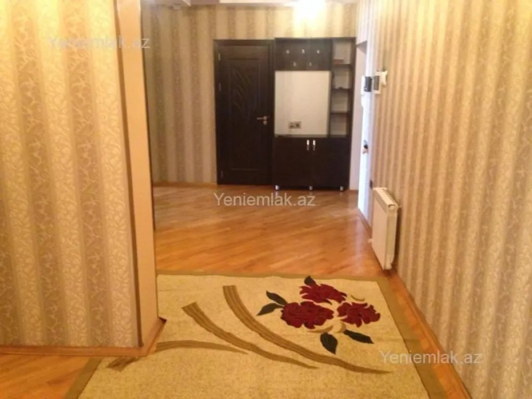 Satılır 3 otaqlı yeni tikili 137 m²