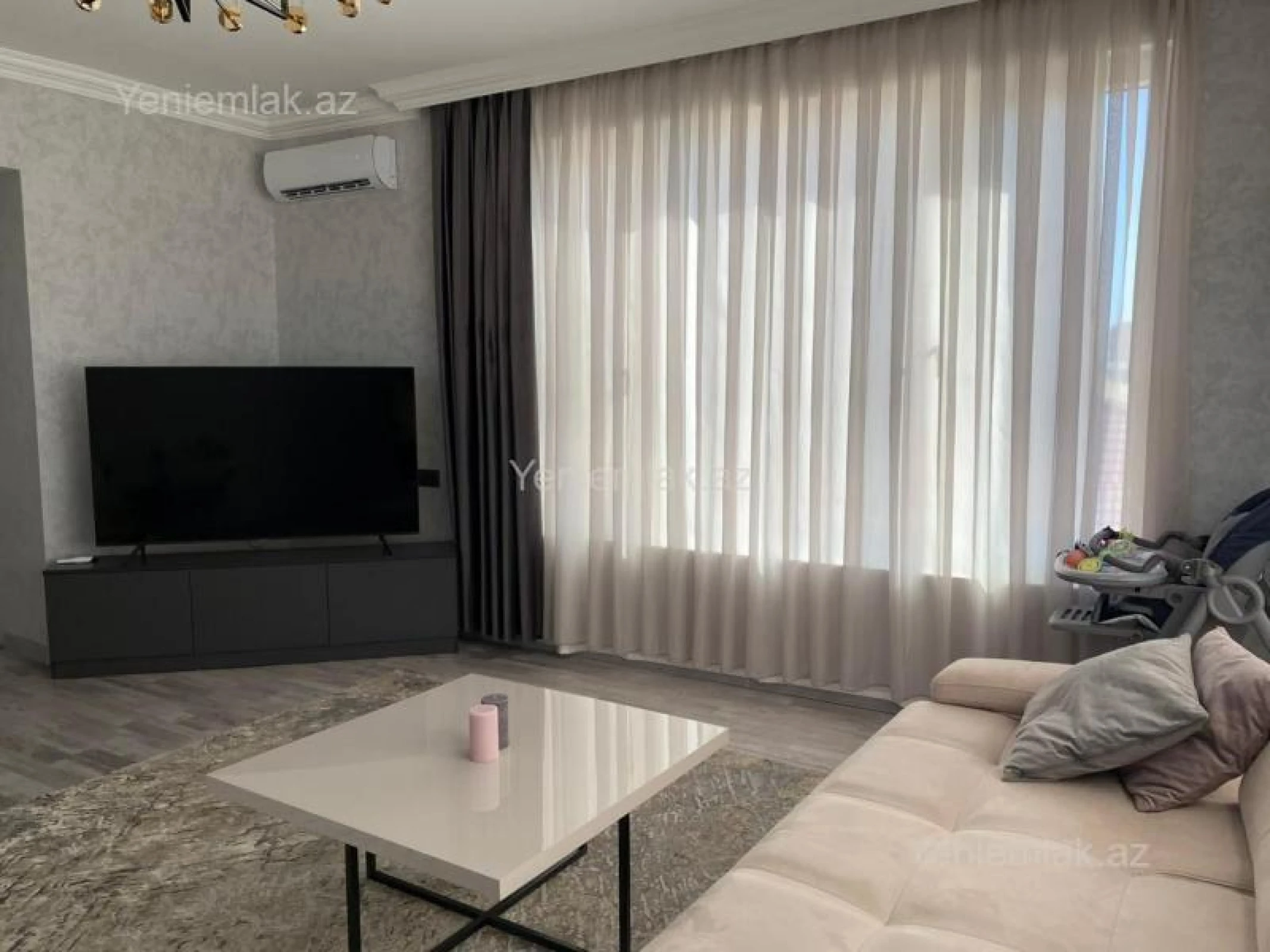 Satılır 8 otaqlı həyət evi 300 m²