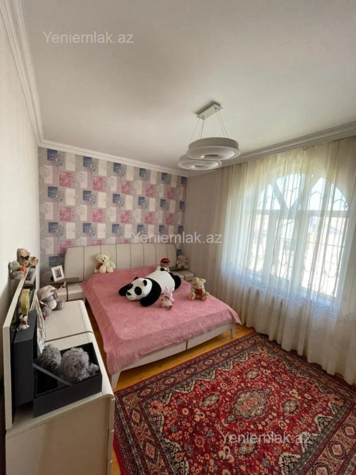 Satılır 8 otaqlı həyət evi 300 m²