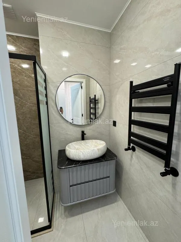 Satılır 2 otaqlı yeni tikili 102 m²