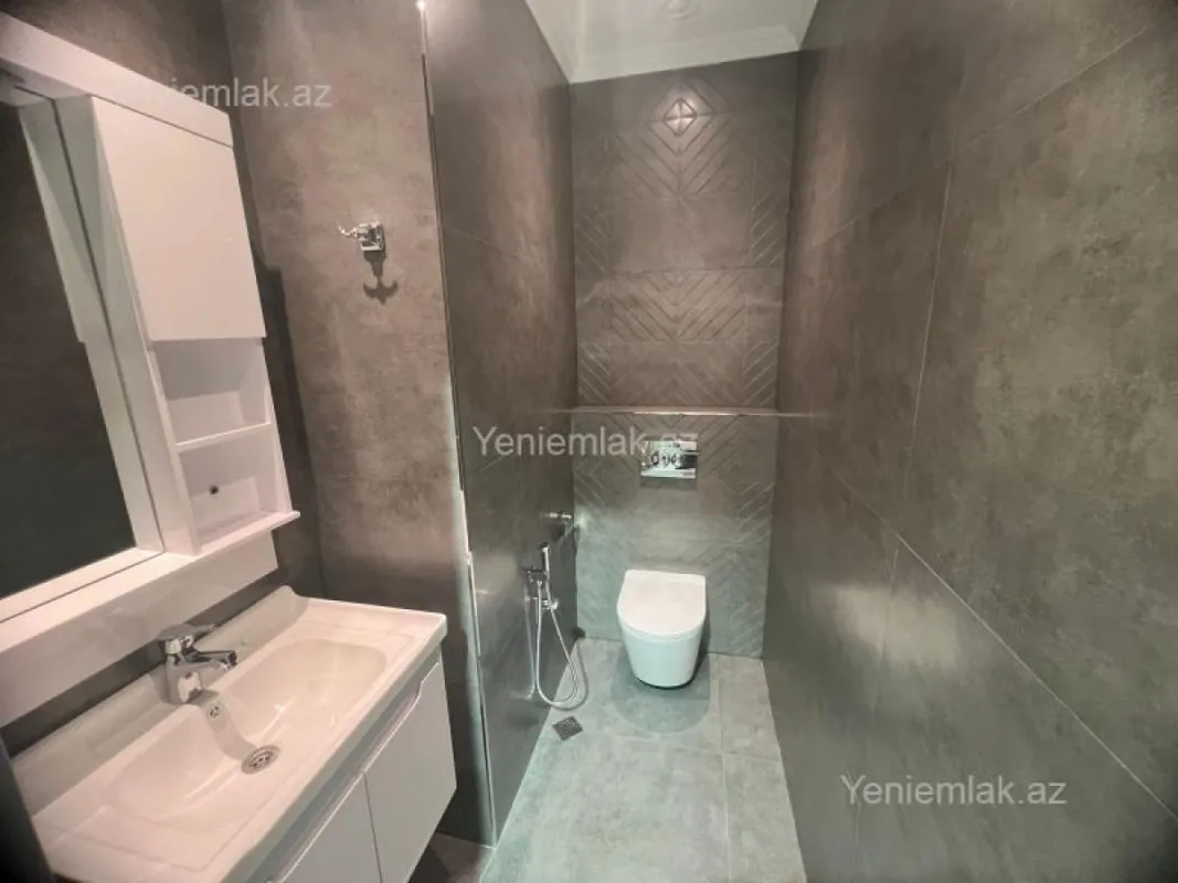 Satılır 2 otaqlı yeni tikili 84 m²