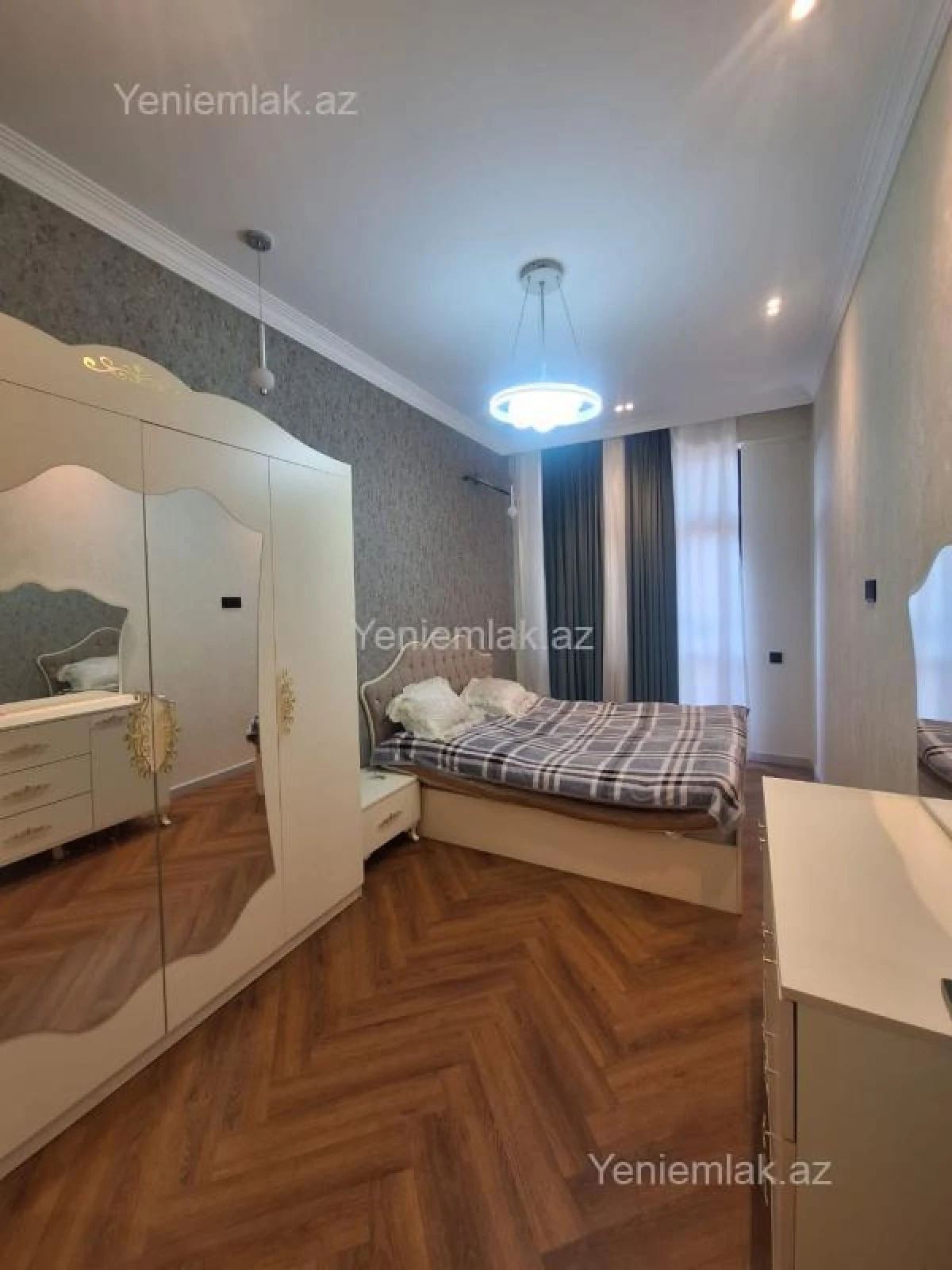 Satılır 2 otaqlı yeni tikili 84 m²