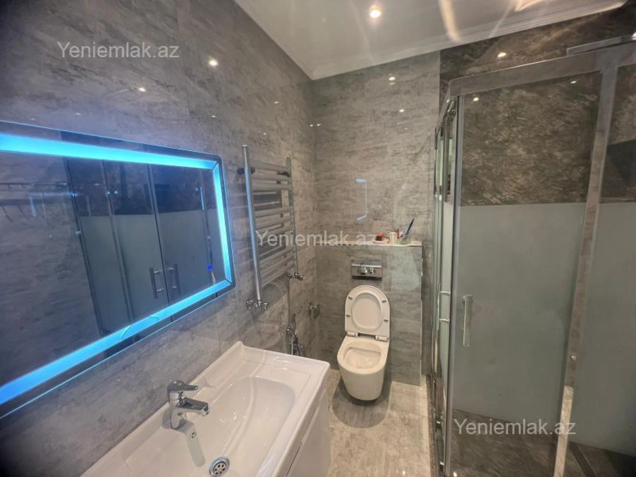 Satılır 2 otaqlı yeni tikili 84 m²