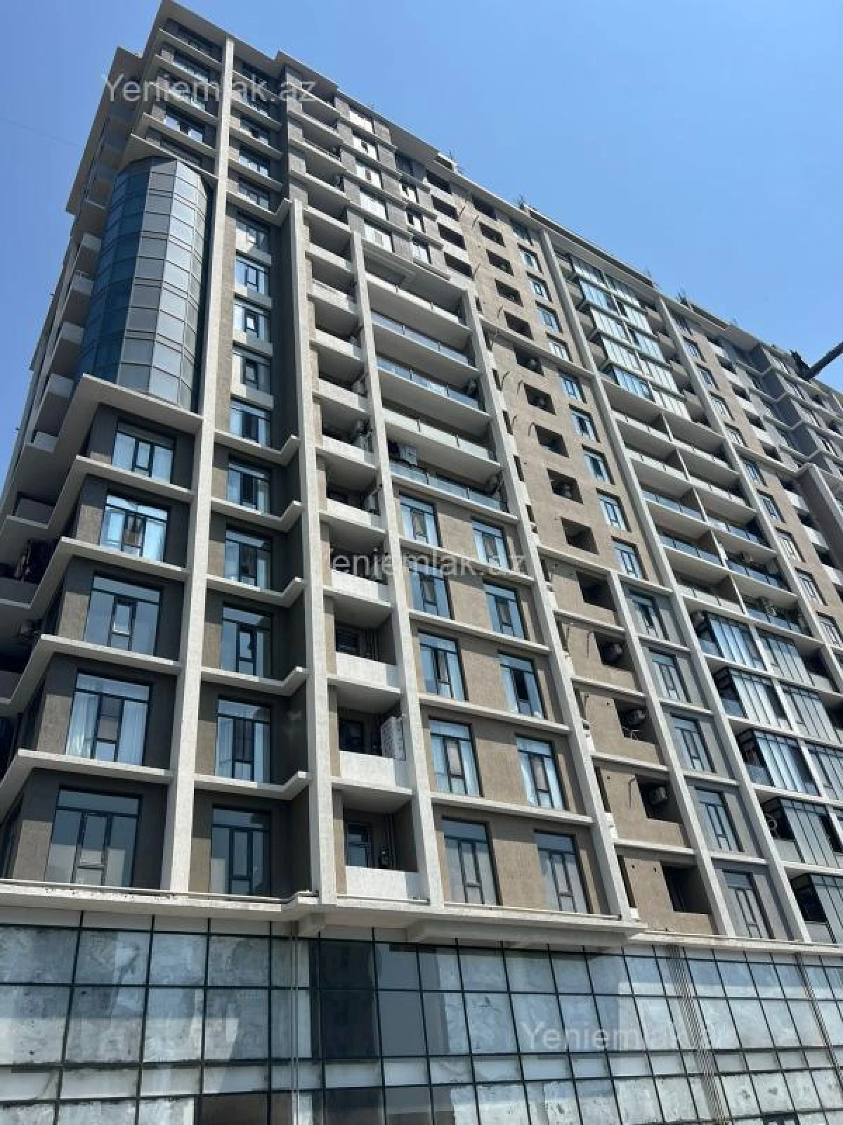Satılır 2 otaqlı yeni tikili 84 m²