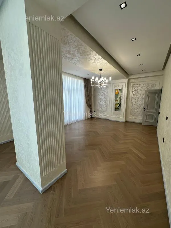 Satılır 3 otaqlı yeni tikili 115 m²