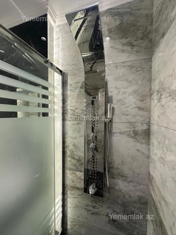 Satılır 3 otaqlı yeni tikili 115 m²