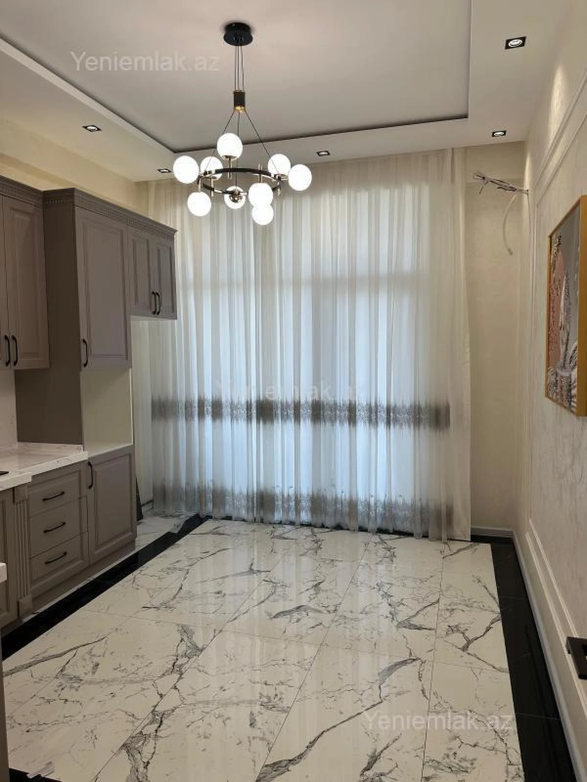 Satılır 3 otaqlı yeni tikili 115 m²
