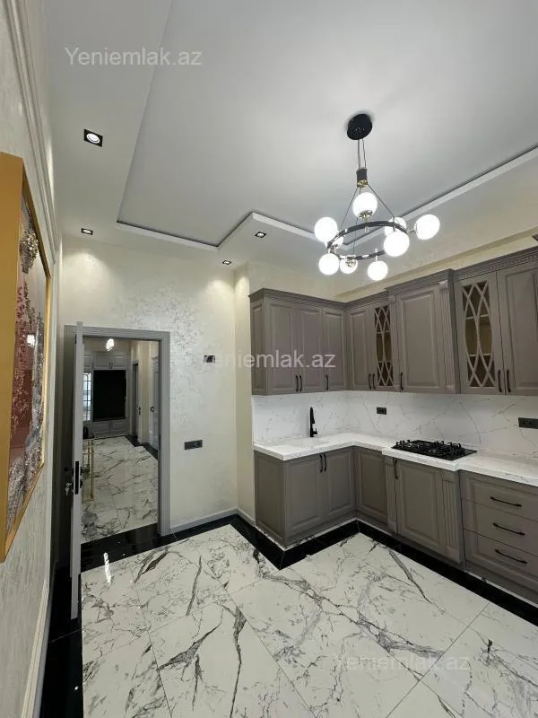 Satılır 3 otaqlı yeni tikili 115 m²