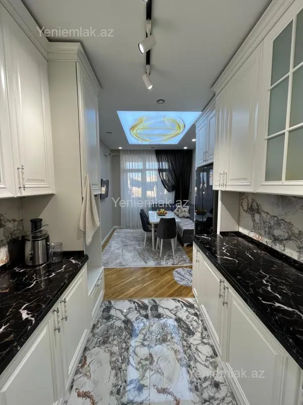 Satılır 4 otaqlı yeni tikili 142 m²