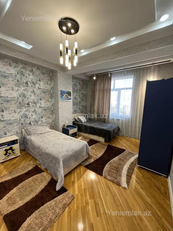 Satılır 4 otaqlı yeni tikili 142 m²