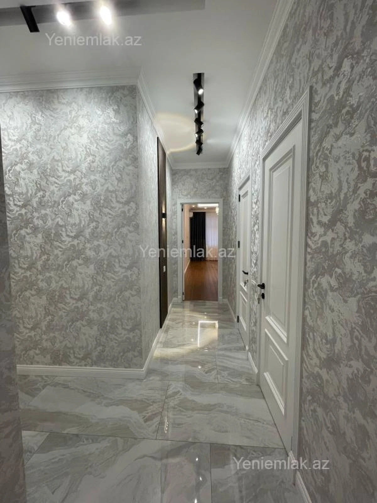 Satılır 4 otaqlı yeni tikili 185 m²