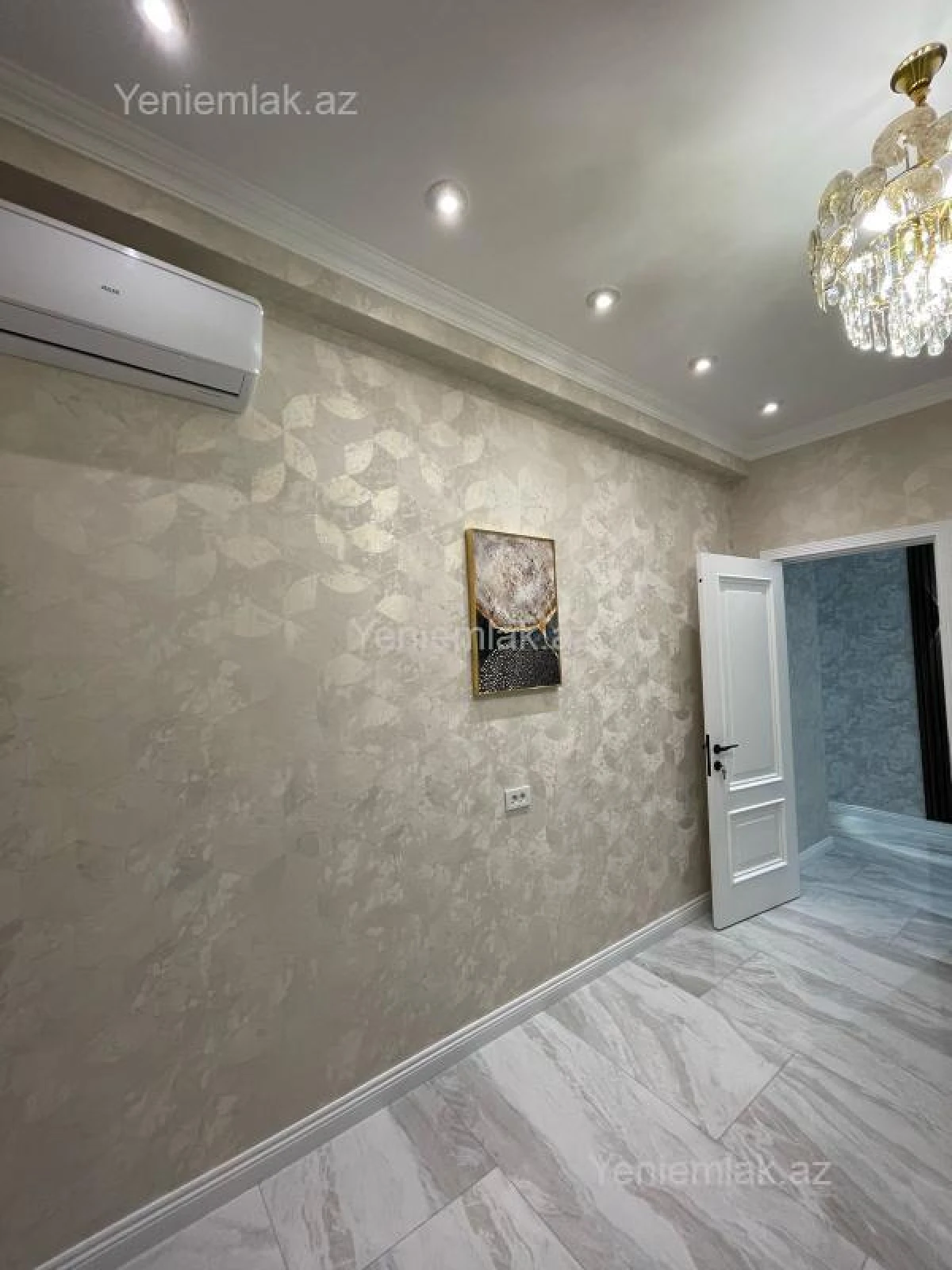 Satılır 4 otaqlı yeni tikili 185 m²