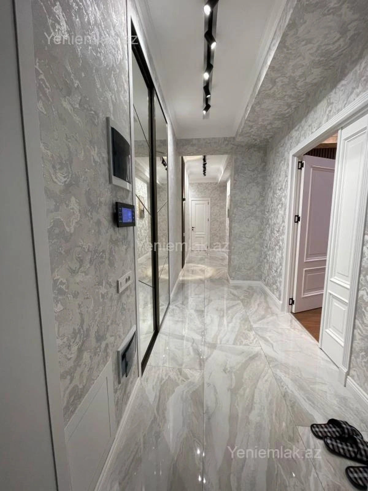 Satılır 4 otaqlı yeni tikili 185 m²