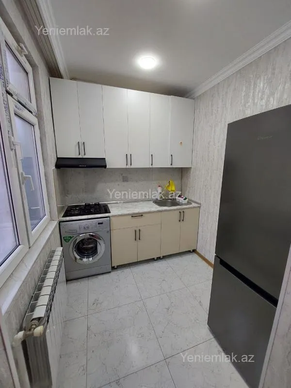 Satılır 2 otaqlı köhnə tikili 45 m²