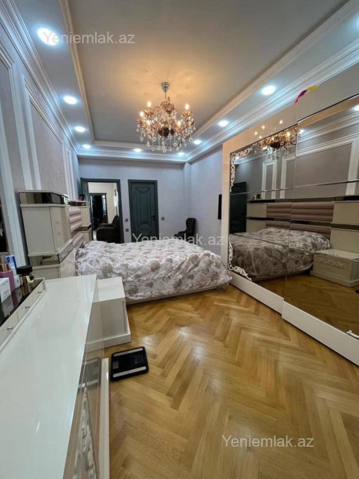 Satılır 3 otaqlı yeni tikili 147 m²