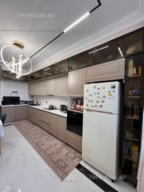 Satılır 3 otaqlı yeni tikili 147 m²