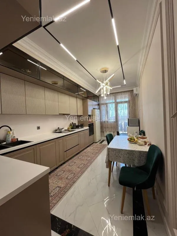 Satılır 3 otaqlı yeni tikili 147 m²