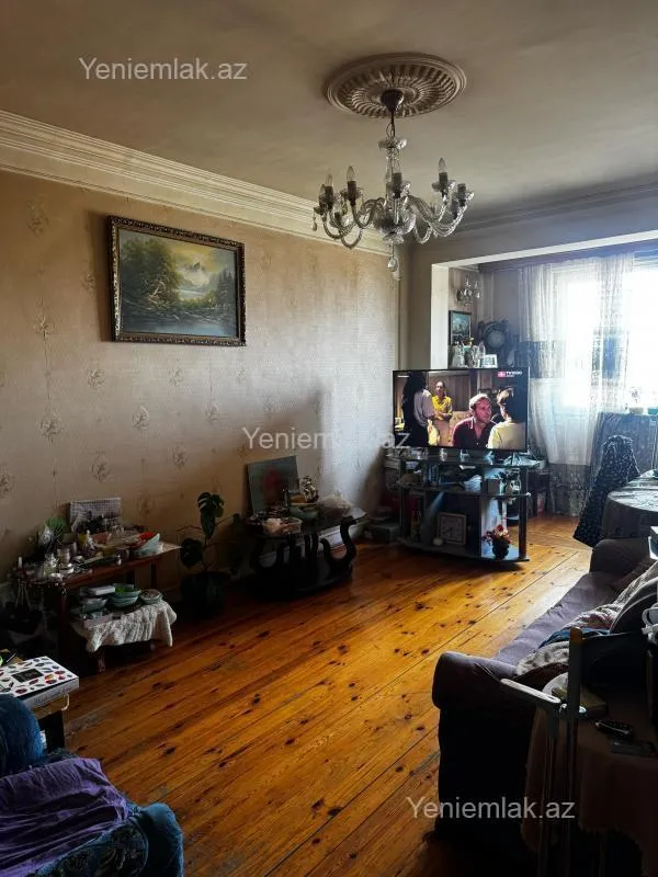 Satılır 3 otaqlı köhnə tikili 85 m²